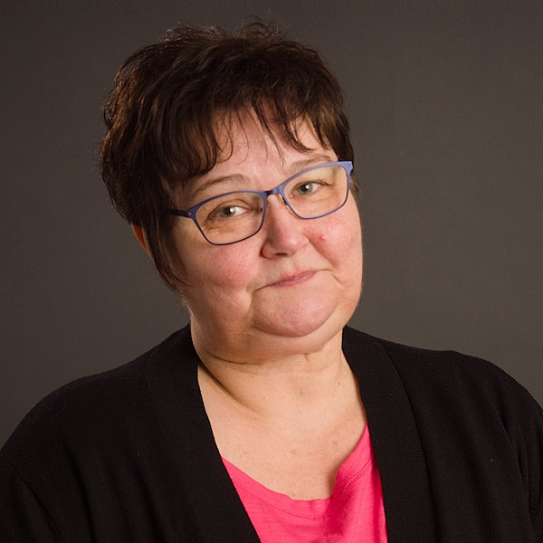 Ninette Walaschewski
